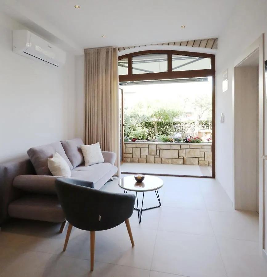 Apartments Maestral Medulin
