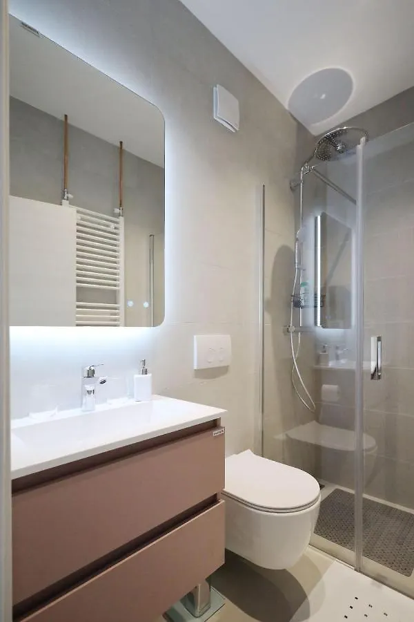 Apartments Maestral Medulin 0*,
