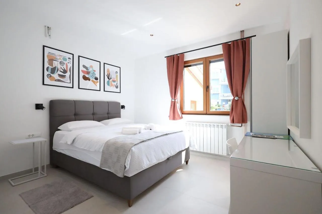 Apartments Maestral Medulin 0*,  Croatia