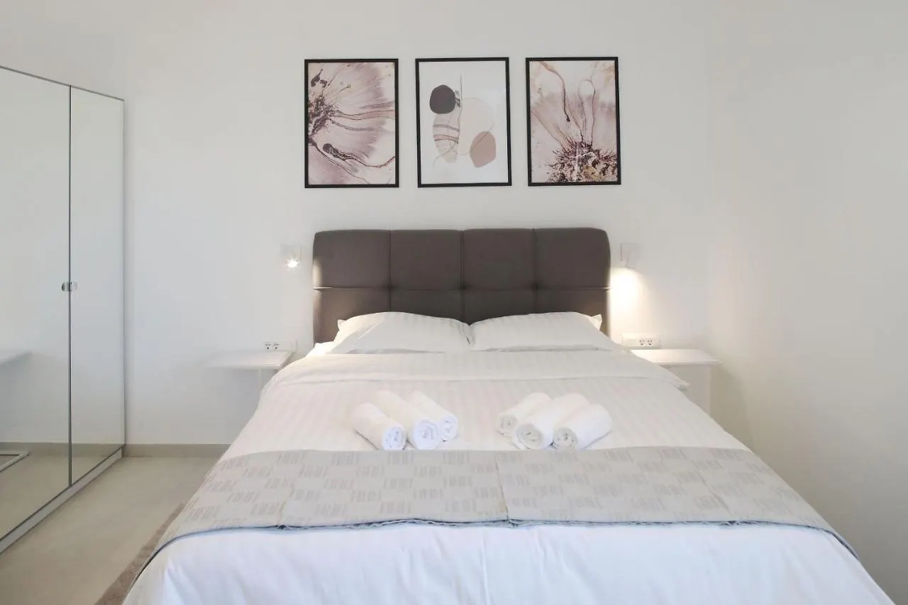 Apartments Maestral Medulin